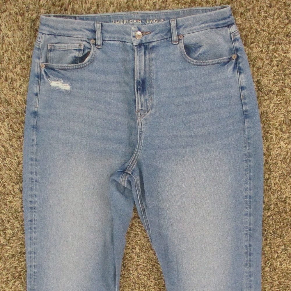 American Eagle Jeans Women 14 Short Light Wash Curvy Mom High Rise Stretch Denim - Picture 3 of 9